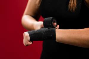 Are Weightlifting Wrist Wraps Necessary for Beginners? Are Weightlifting Wrist Wraps Necessary for Beginners?